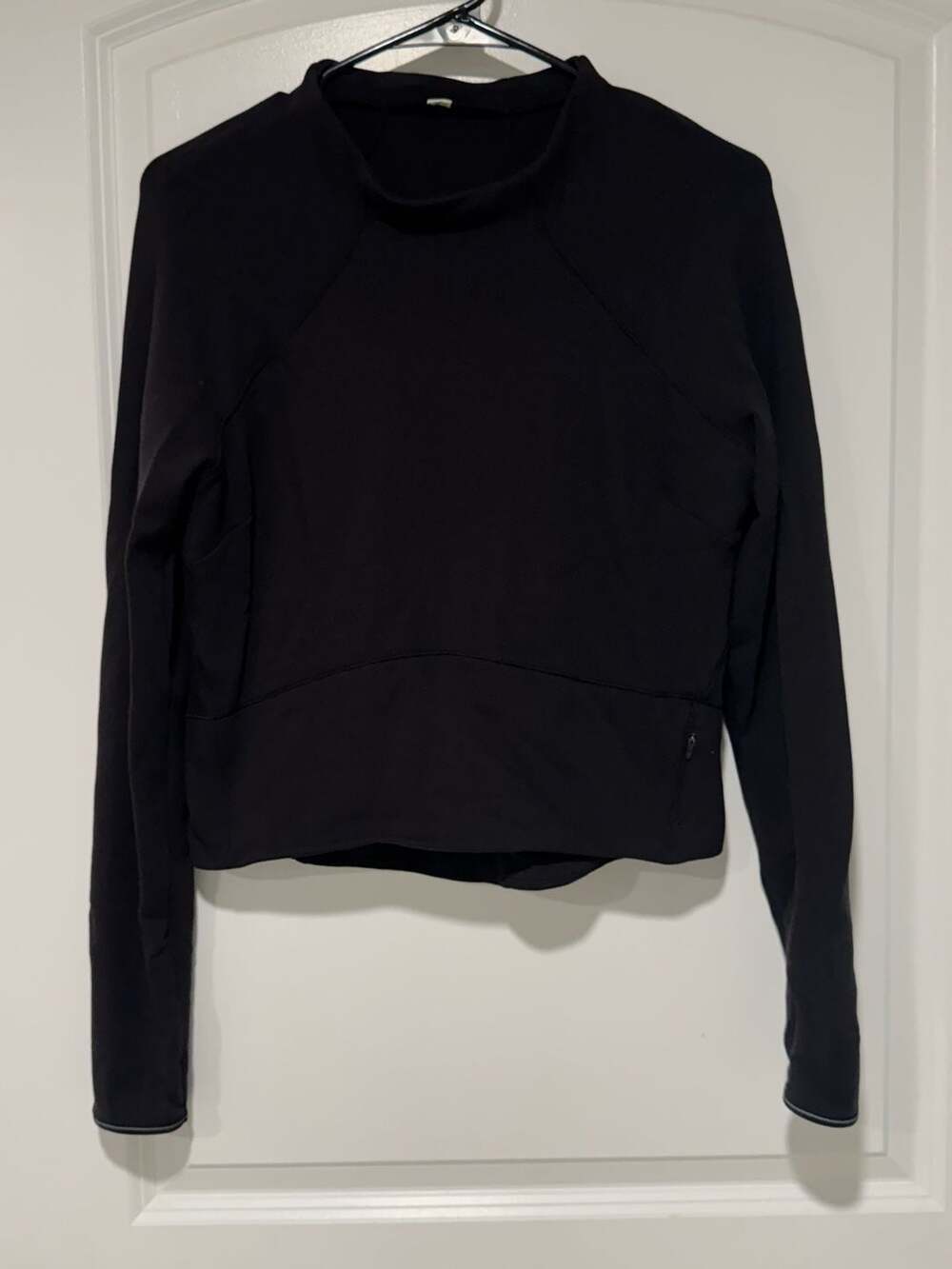 Lululemon Black Running Pullover Long Sleeve Zip Cuff Athletic Top Women’s 8